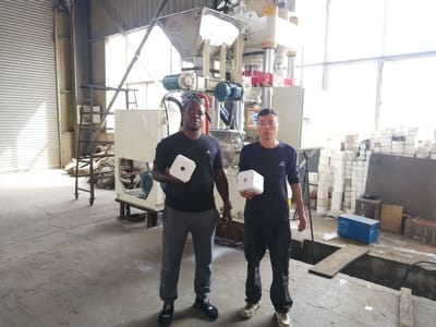 Afrique du Sud: presse à briquettes de sel