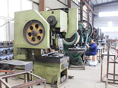   Presse de poinçonnage CNC