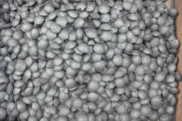 Presse à briquettes en poudre d'acier