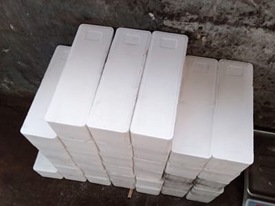 La presse à briquettes de sel