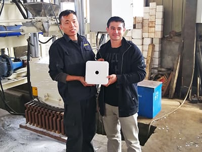 La presse à briquettes de sel